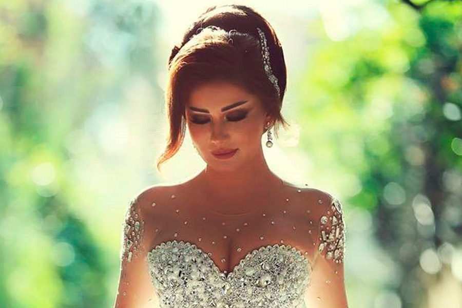 Vestido de noiva modelo Princesa, corpete de renda.