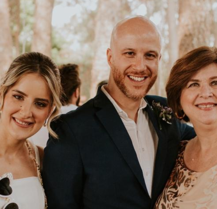 Cerimonialista recomendando o Buffet Black Tie para casamento de alto padrão em Ribeirão Preto.